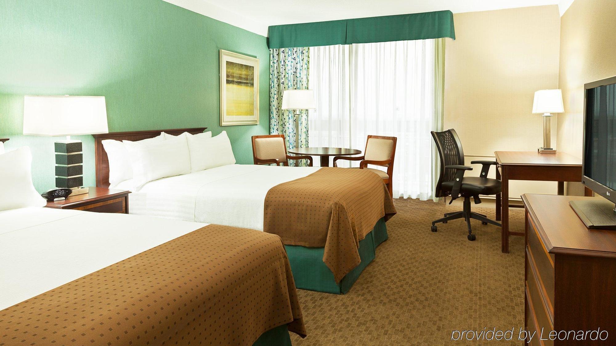 Holiday Inn Toronto - Yorkdale Eksteriør bilde